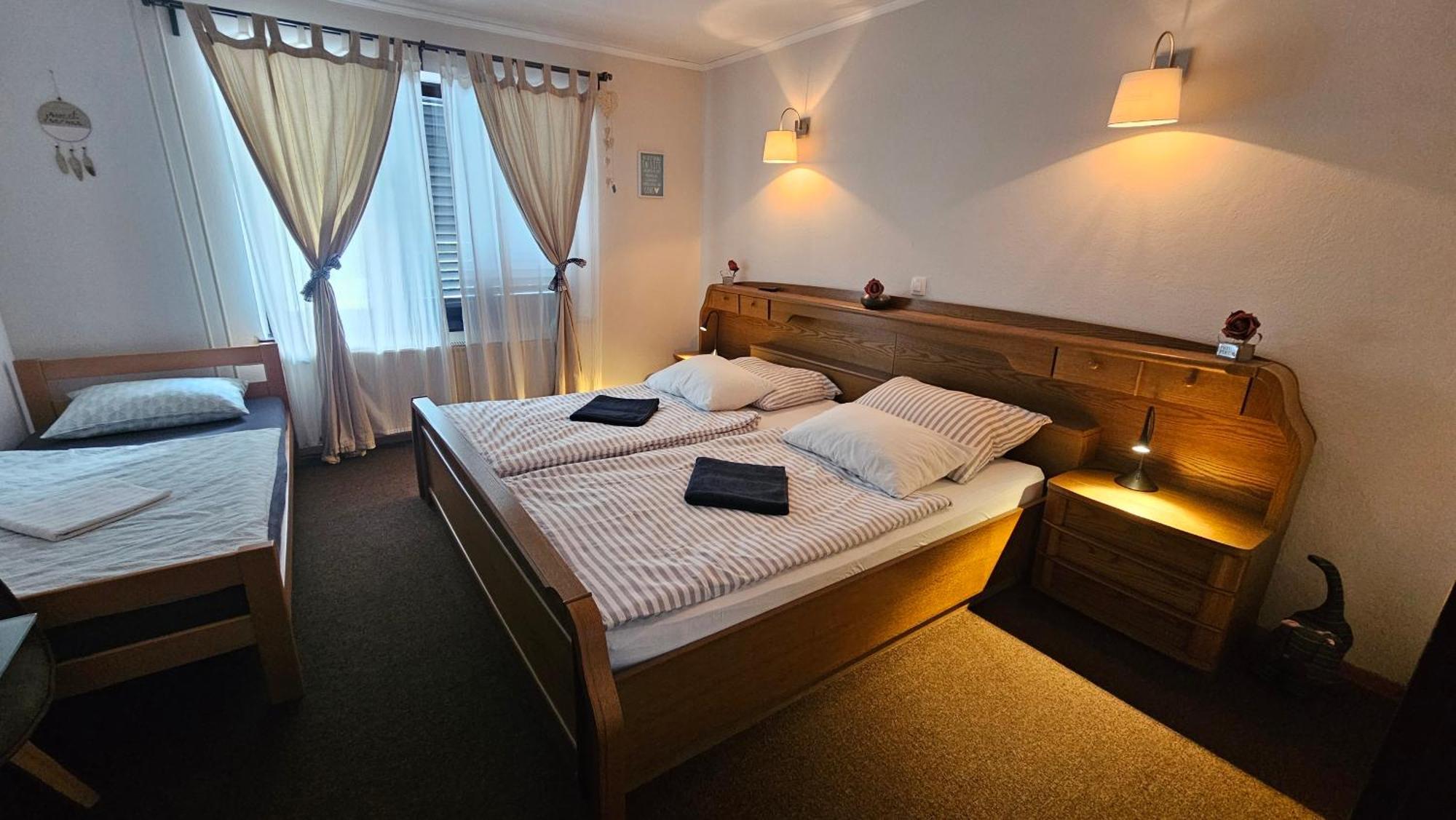 Rooms Malina Blejska Dobrava Exterior photo